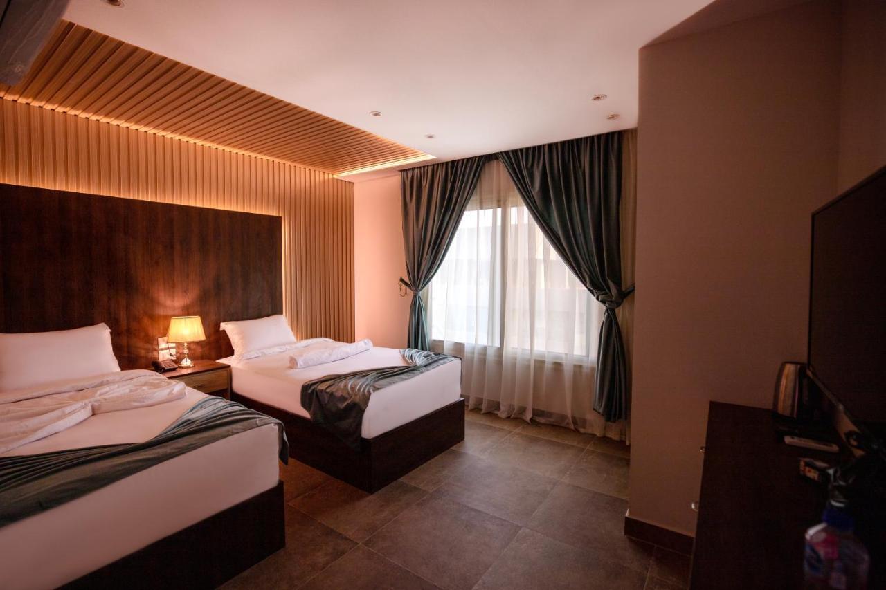 Blue Pyramids Eyes Hotel Al Kawm al Akhdar Екстериор снимка